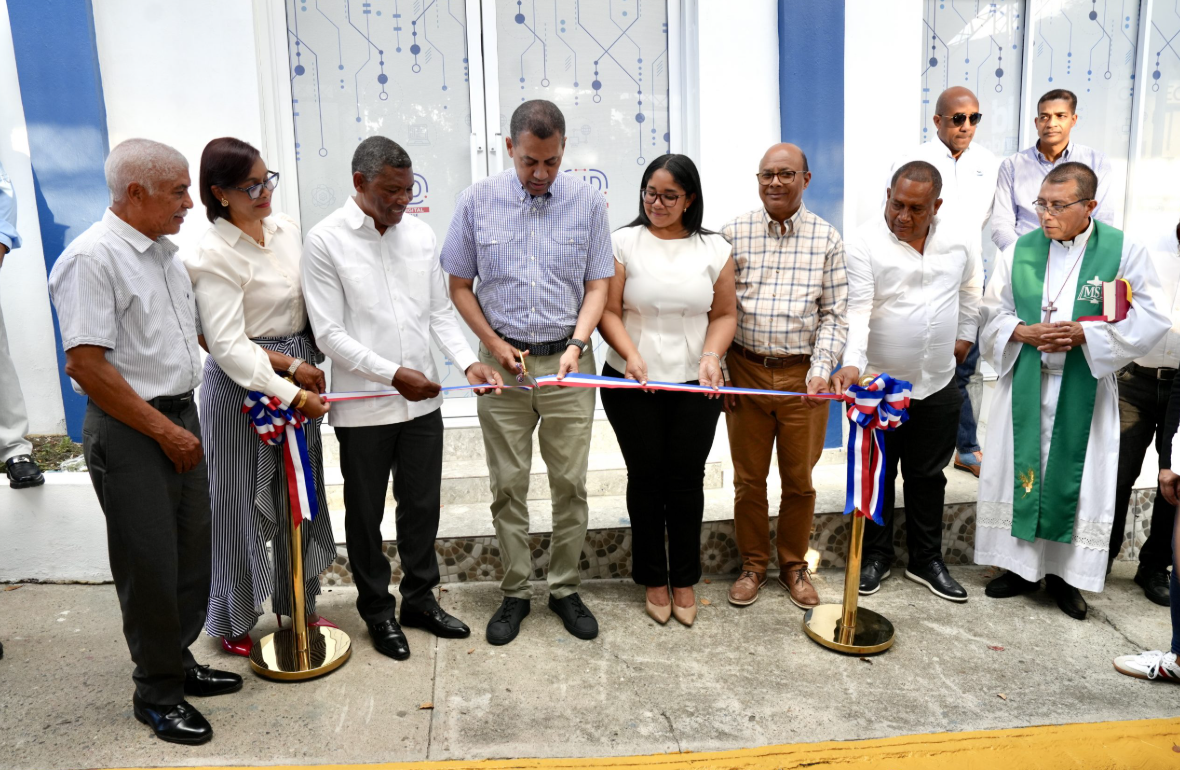 Indotel lleva fibra óptica y formación digital a Hondo Valle - Remolacha -  Noticias Republica Dominicana