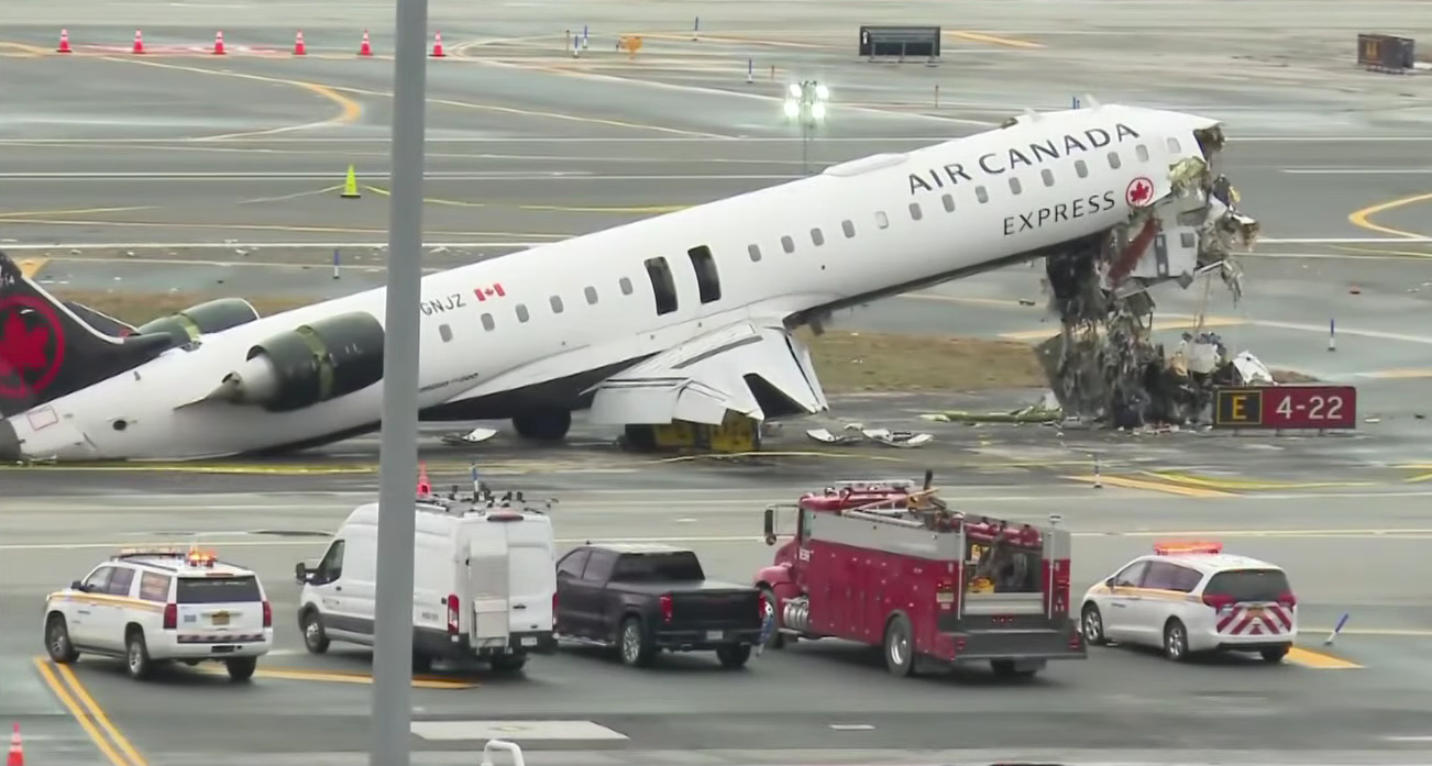 Reabren el aeropuerto LaGuardia