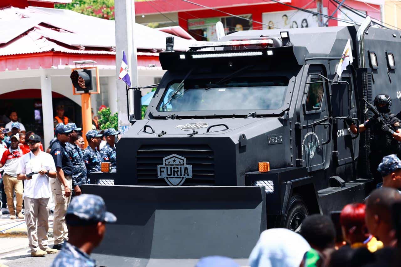 Presentan por primera vez el vehículo antiterrorismo Furia VBD-3