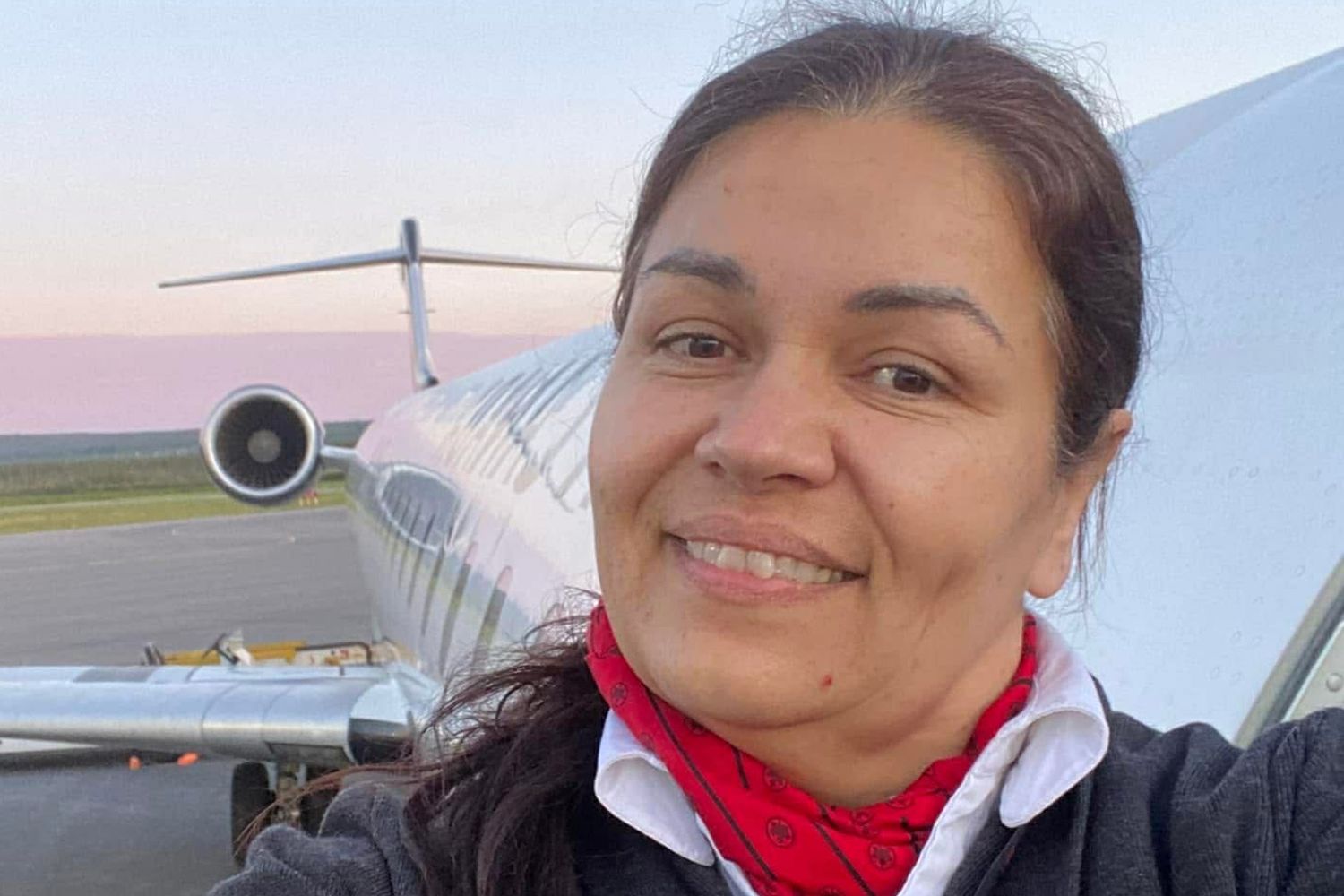 Cayó del avión y vivió para contarlo