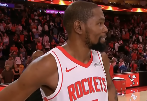 Kevin Durant supera a Michael Jordan