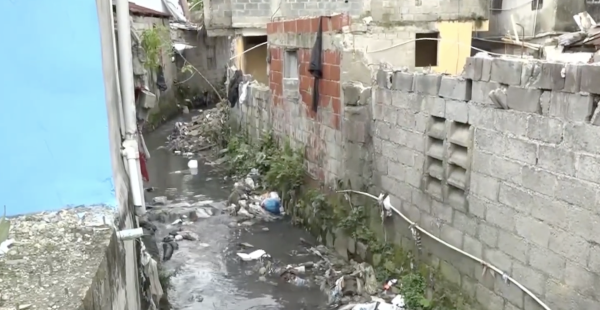 Inundaciones causan estragos en el sector Villa Marina