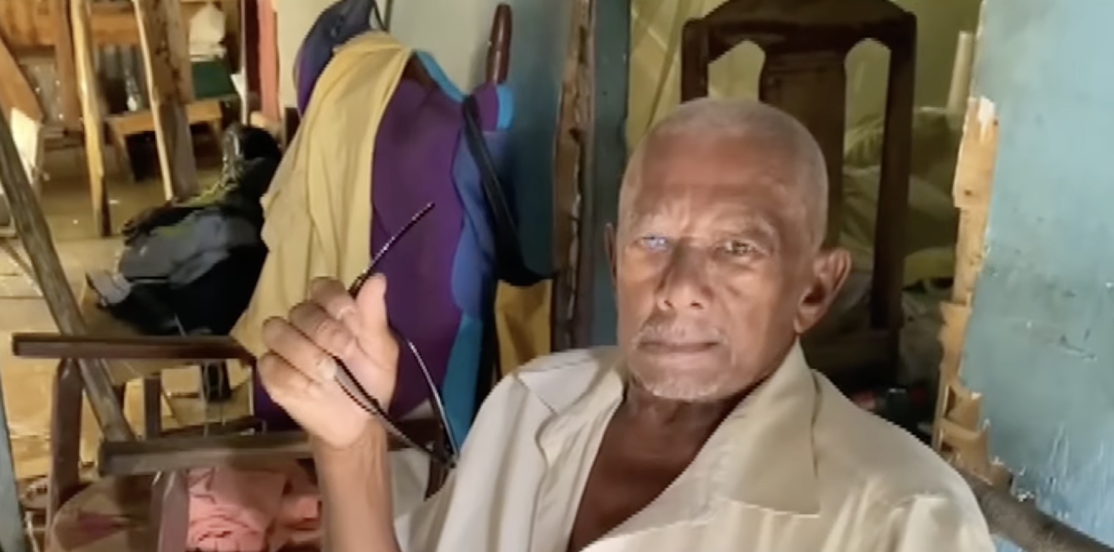 Anciano enfermo pide ayuda por inundaciones en Hato Mayor