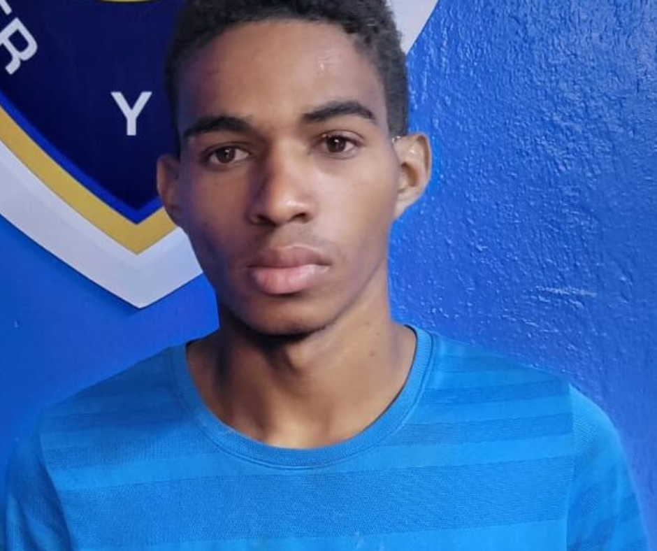 Joven interceptado, golpeado y abandonado