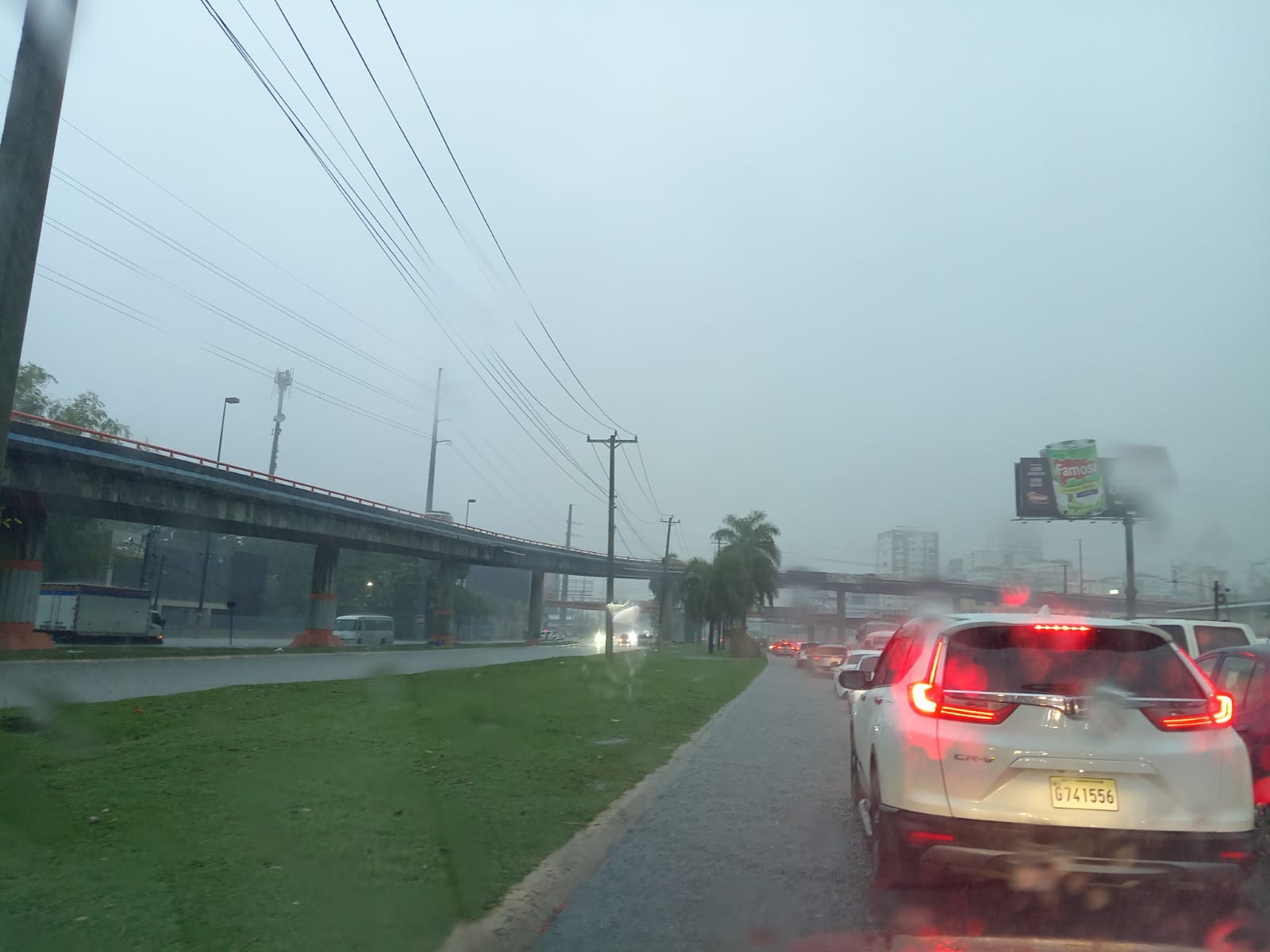 Gobierno dispone jornada laboral reducida por condiciones climáticas