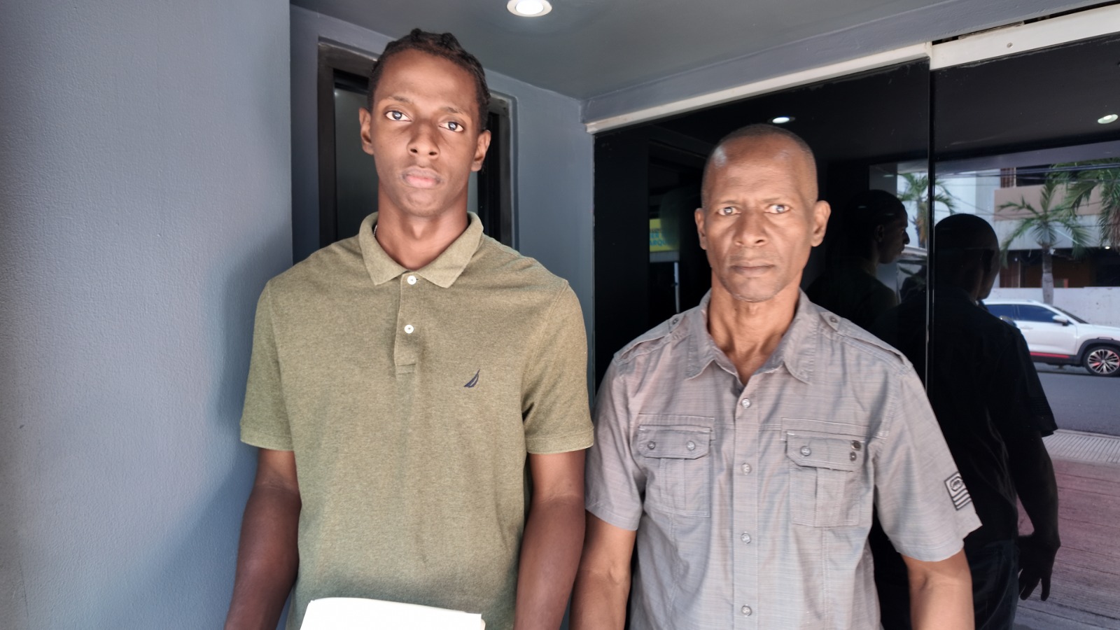 Ayudemos a este dominicano