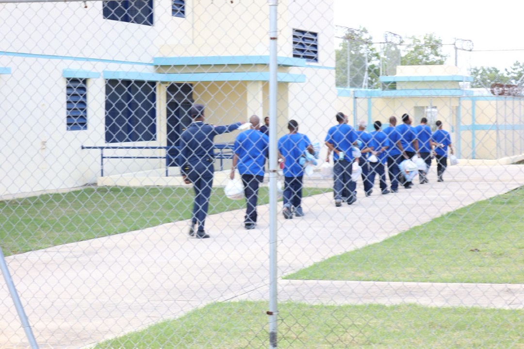 Entró a robar, encontró a una mujer sola y la violó: 15 años de prisión