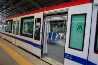 Metro y teleférico operarán con horario especial este lunes