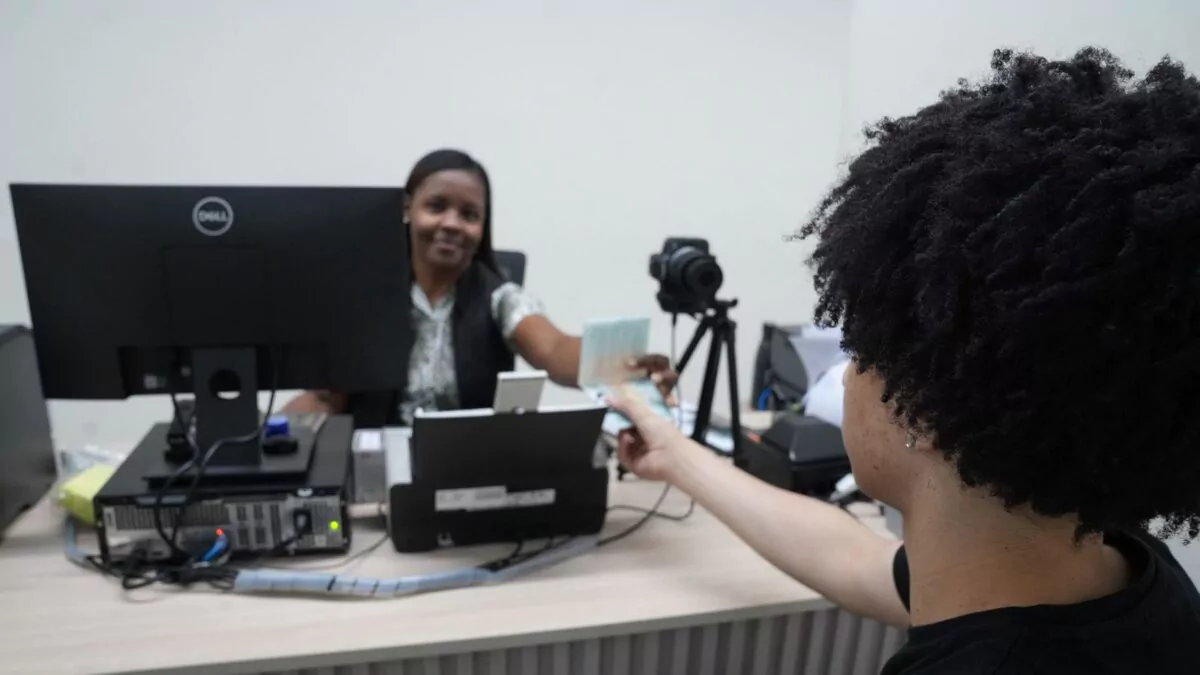 Inauguran la primera oficina de pasaporte electrónico en el Cibao