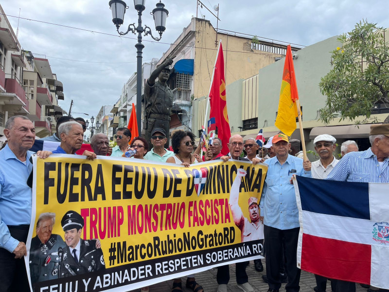 Revolución de Abril: llamado a defender la soberanía nacional