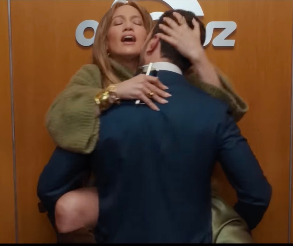 Tráiler de ‘Turbulencia en la oficina’, la nueva película de doña JLo