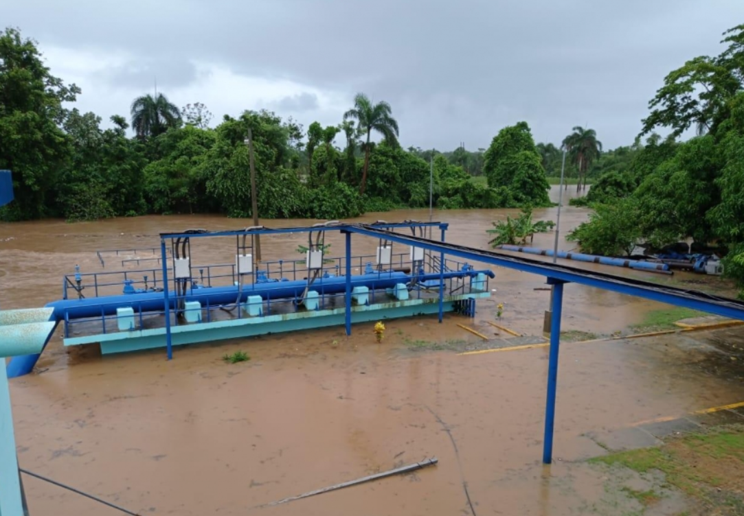 Aumentan a 17 los acueductos fuera de servicio por lluvias