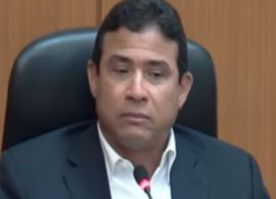 “Aún no sé con quién me asocié para delinquir”