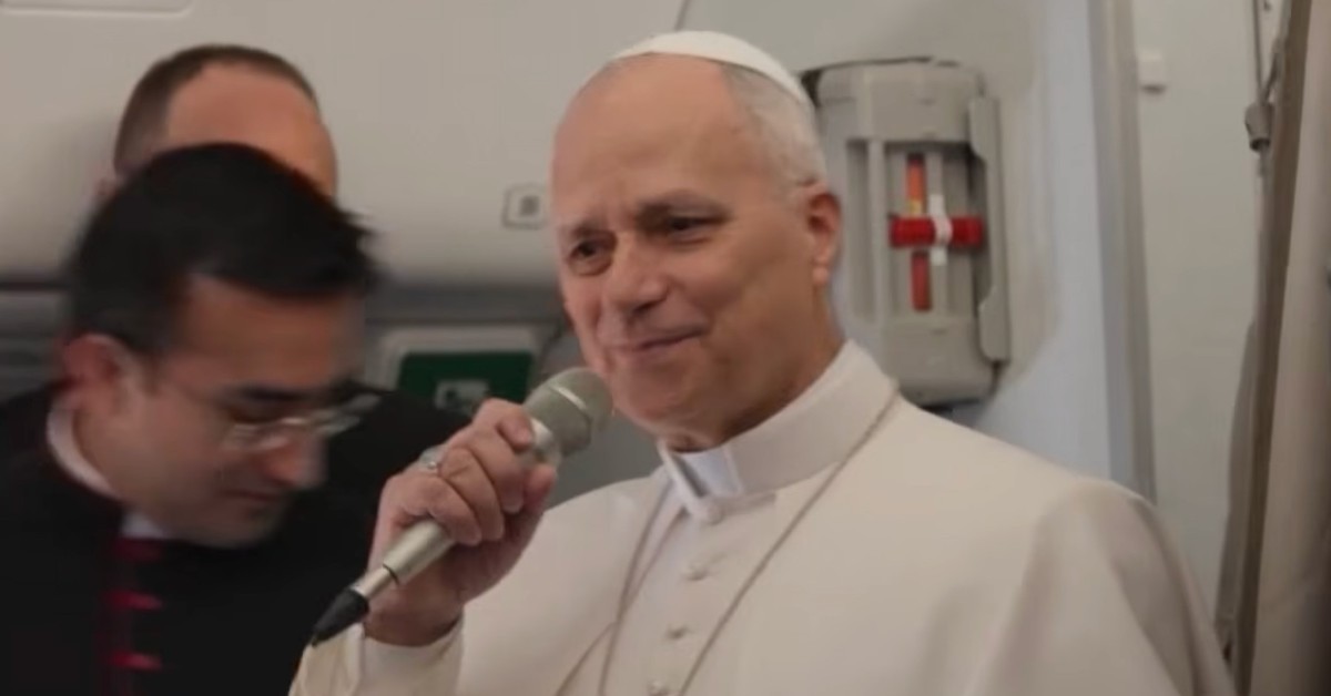 El papa advierte: “Unos pocos tiranos están destruyendo el mundo”