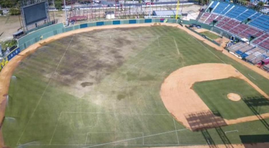 Conciertos dejan en estado crítico el césped del Estadio Quisqueya