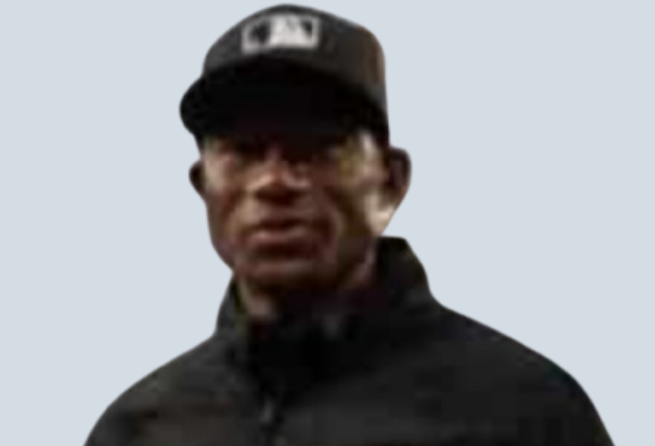 El dominicano Félix Neón debuta como árbitro en la MLB