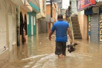 Dos vaguadas y un sistema traerán mucha lluvia este martes