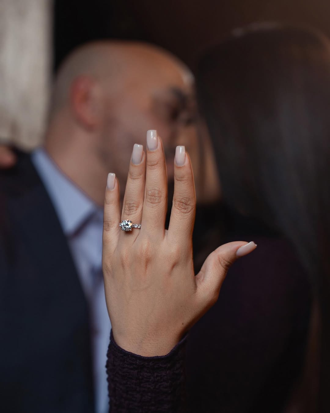 Lupillo Rivera se compromete con su jeva dominicana