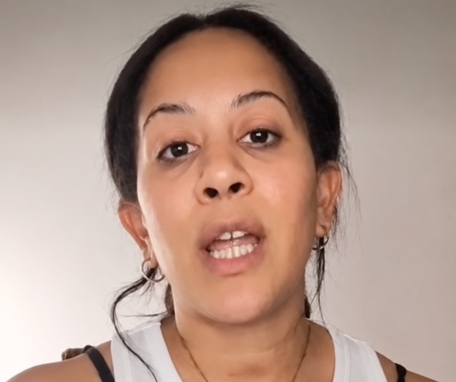 Dominicana adoptada en España busca a su madre (video)