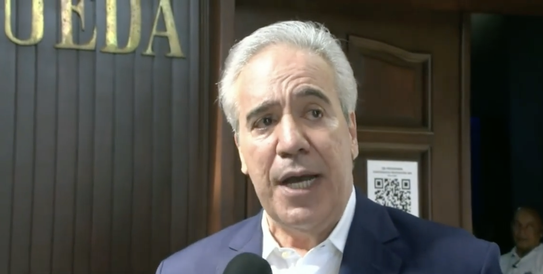 Fernando Hasbún llama a prepararse ante huracanes e inundaciones