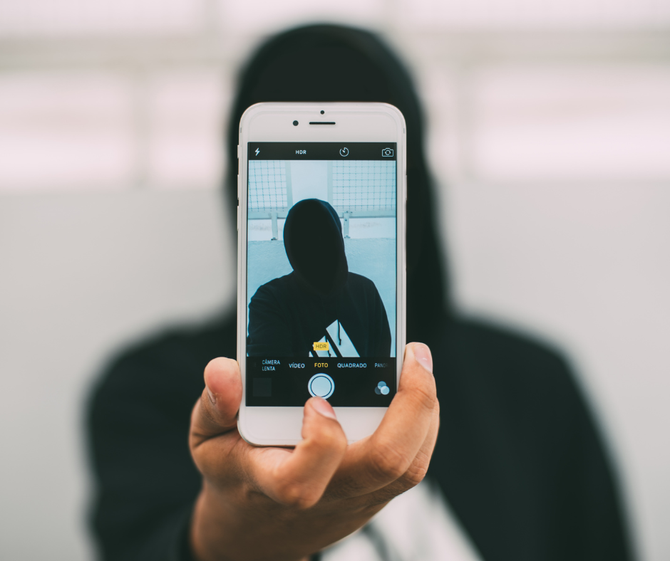 Instagram elimina millones de cuentas falsas y bots