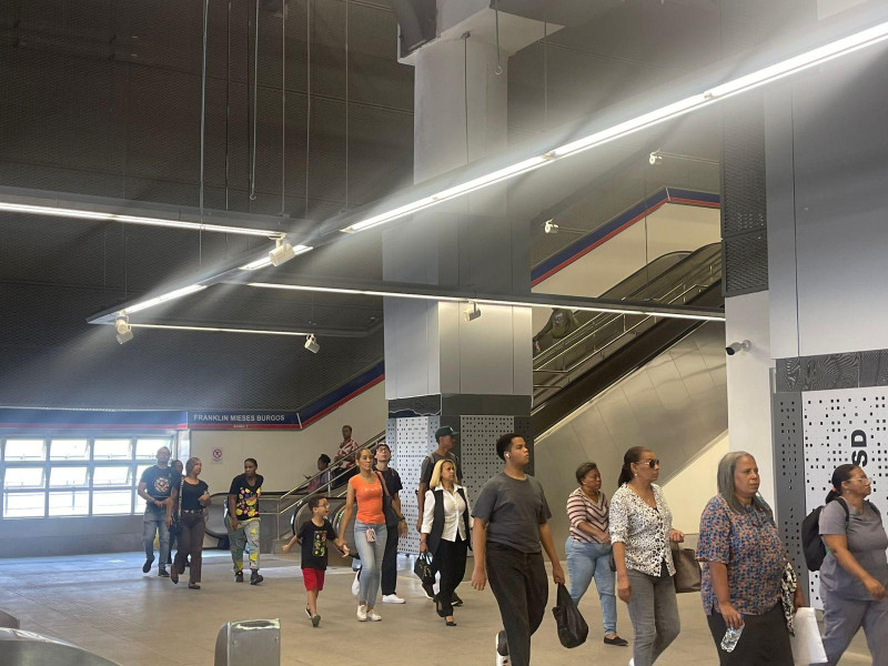 Transfer obligatorio genera quejas en Línea 2C del Metro