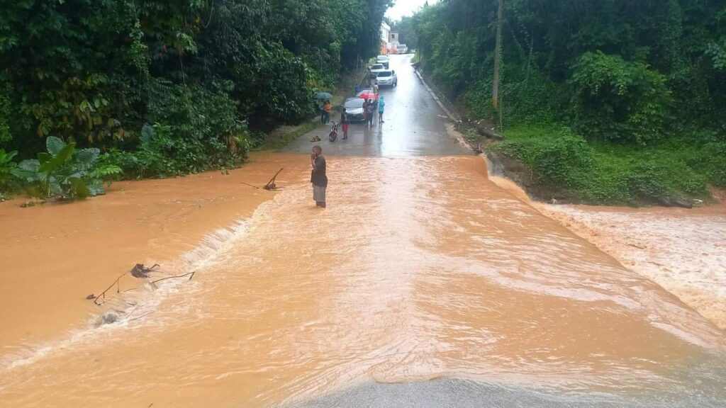 COE mantiene cinco provincias en alerta verde por lluvias