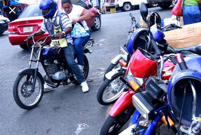 Motoconchistas harán marcha contra el uso de doble casco