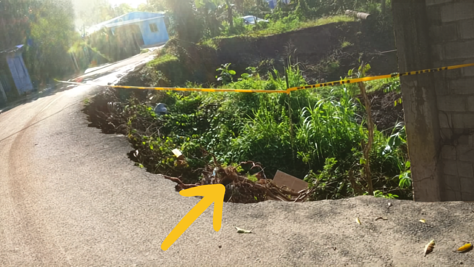 Denuncian calle está a punto de colapsar en Pedro Brand