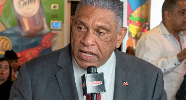 Chu Vásquez resalta logros de Consulado Dominicano en NY