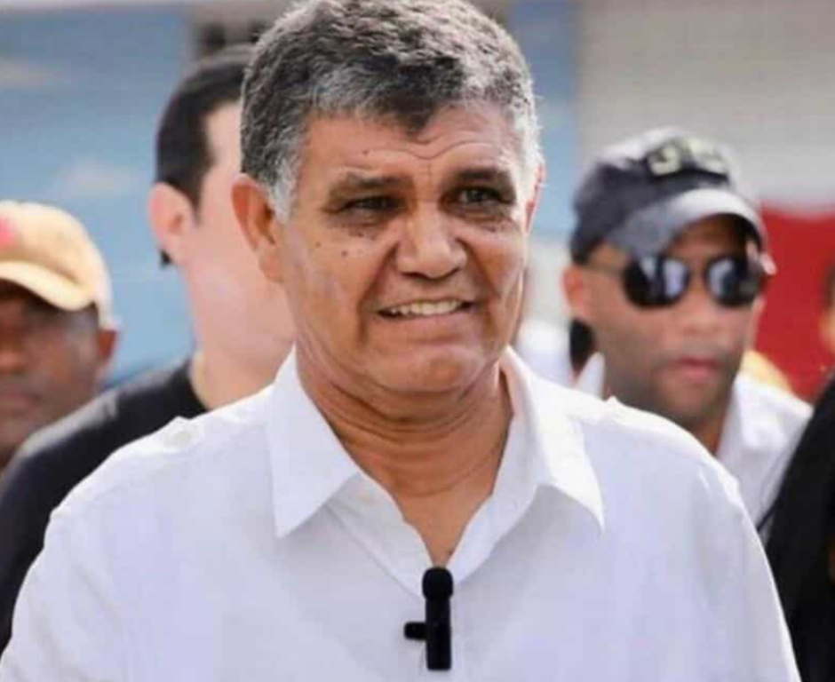 Alcalde pide arrestar a quienes lancen basura en SDO