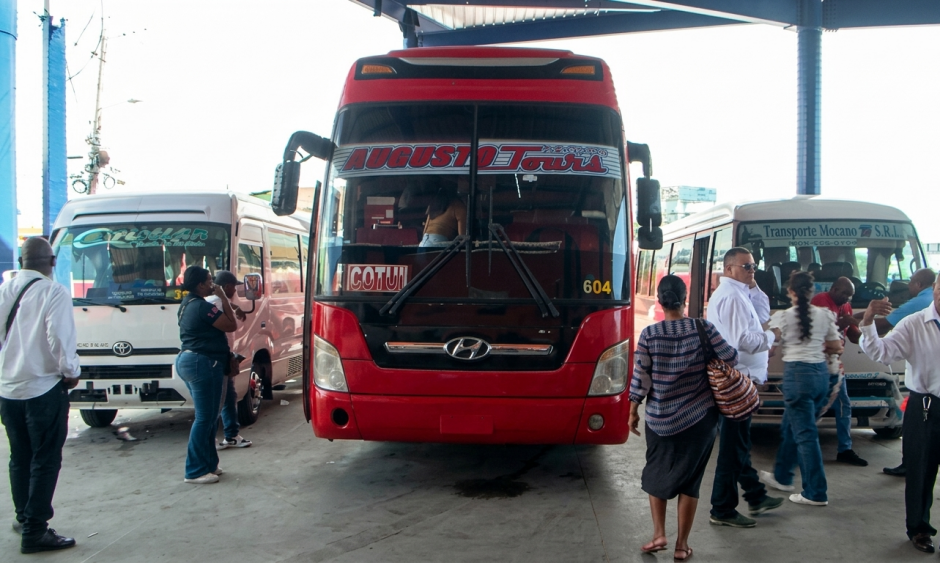 Aumento de combustibles dispara tarifas del transporte