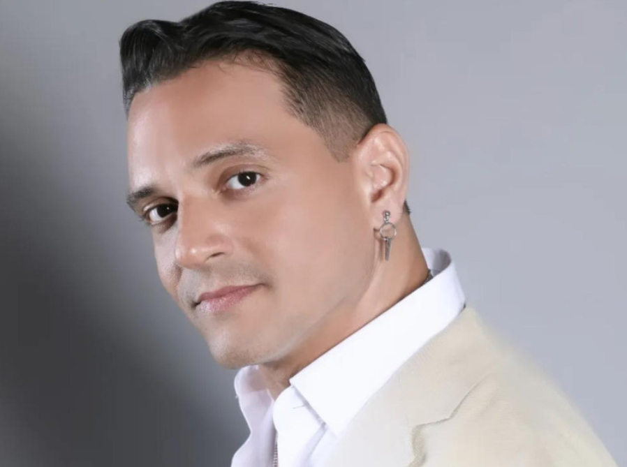 Localizan en centro de salud al coreógrafo Iván Tejada