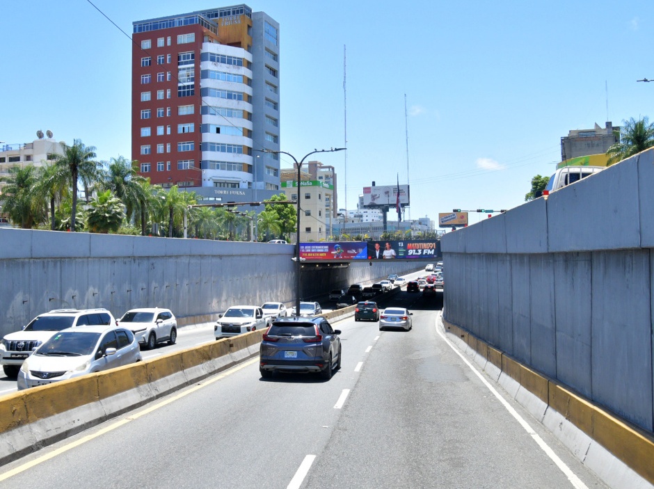 Cierre de puente flotante y desnivel de la 27 con Tiradentes