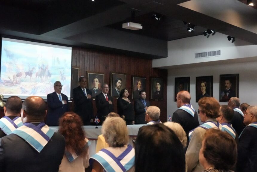 Instituto Duartiano juramenta nuevos miembros de h
