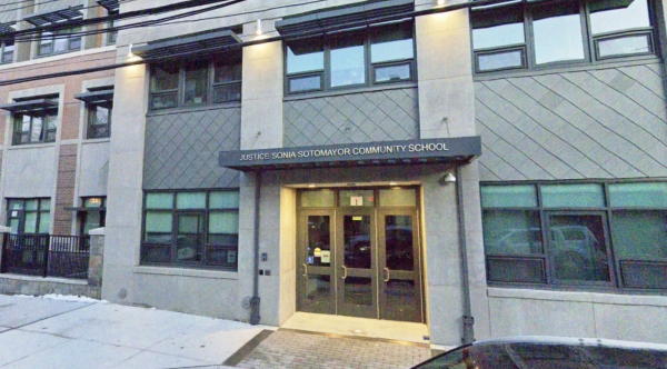Carajito colapsó fatalmente en su escuela en Nueva York