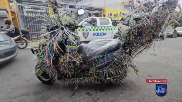 Pasola dominicana se vuelve viral (video)